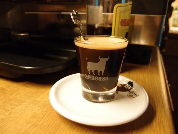 Foto von Spanischer Carajillo Klassisch (2) – fertig angerichtet