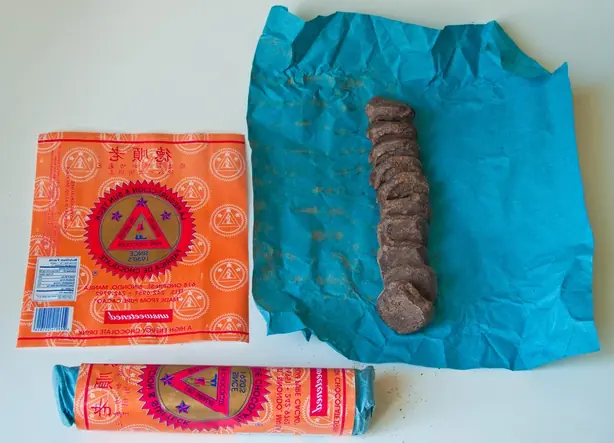 Foto von Klassischer Champorado Schoko-Reis – fertig angerichtet