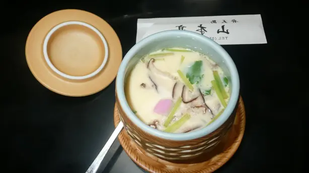 Foto von Japanischer Eierstich Chawanmushi – fertig angerichtet