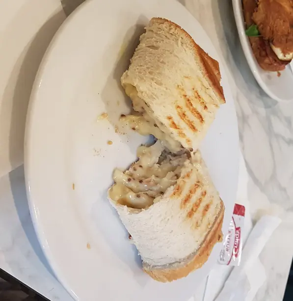 Foto von Neuseeländische Cheese Rolls – fertig angerichtet