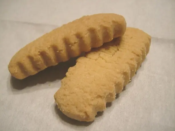 Foto von Klassische Okinawische Chinsukō – fertig angerichtet