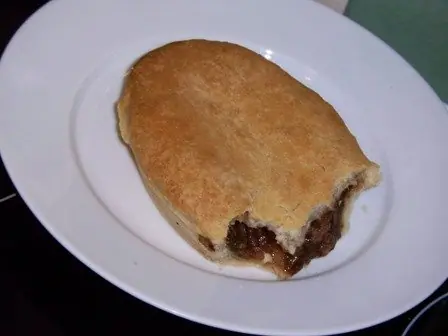 Foto von Klassische Clark's Meat Pies – fertig angerichtet