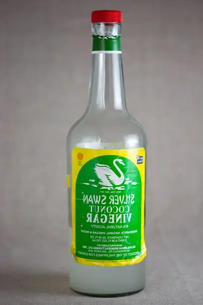 Foto von Hausgemachter Apfelessig naturtrüb – fertig angerichtet