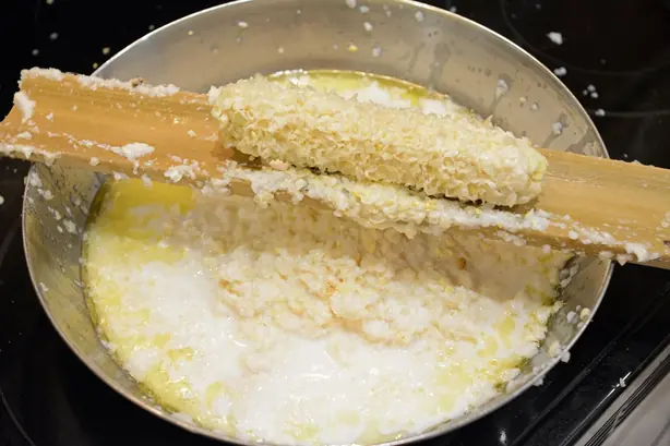 Foto von Südstaaten Creamed Corn klassisch – fertig angerichtet