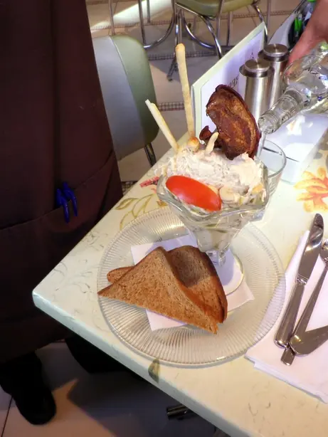 Foto von Krabben-Eiscreme Bisque-Art – fertig angerichtet