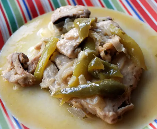 Cuisine of the Basque Country - Bonito del Norte con piperrada – Foto: Valdavia (CC BY-SA 3.0)