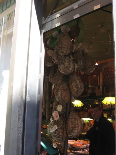 Foto von Klassische Tagliolini mit Culatello di Zibello – fertig angerichtet