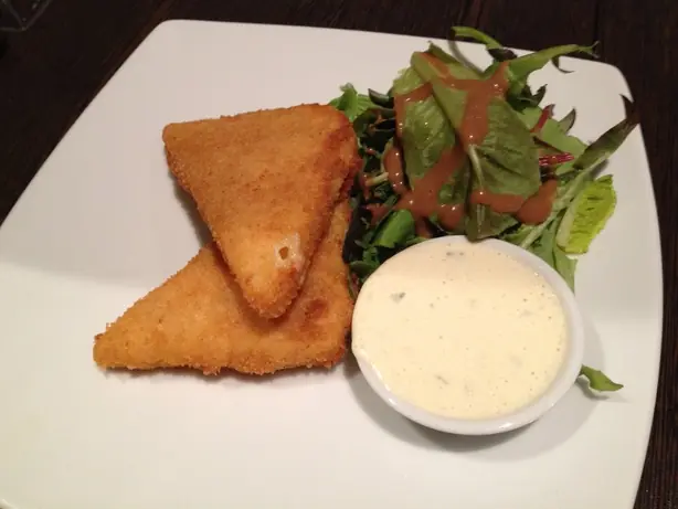 Foto von Tschechisches Käseschnitzel Smažený sýr – fertig angerichtet