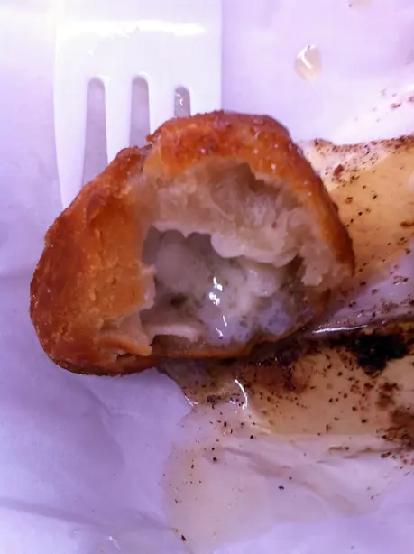 Foto von Amerikanische Frittierte Butter – fertig angerichtet