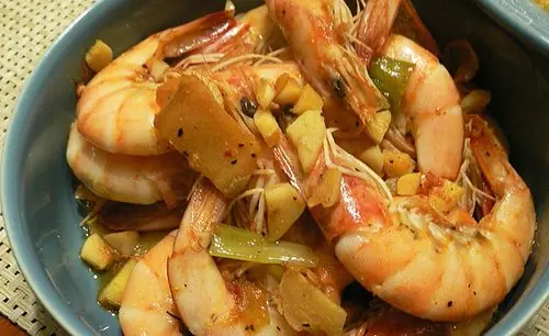 Foto von Chinesische Betrunkene Shrimps Zui Xia – fertig angerichtet