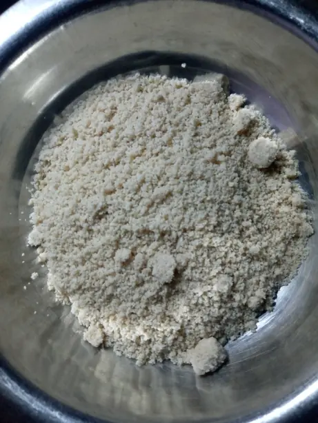 Foto von Nigerianische Egusi-Suppe klassisch – fertig angerichtet