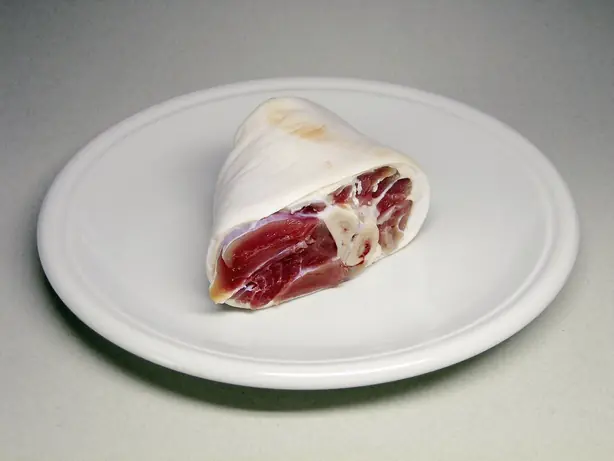 Foto von Klassisches Berliner Eisbein – fertig angerichtet