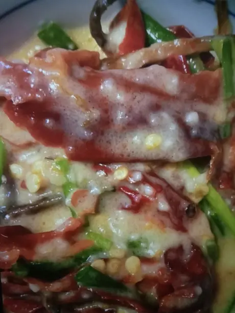 Foto von Bhutanisches Ema Datshi Klassisch – fertig angerichtet