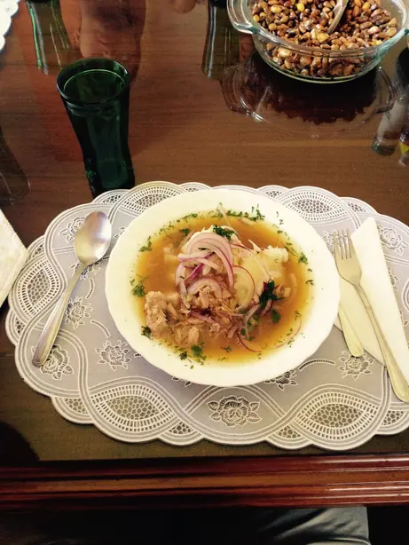 Foto von Ecuadorianische Garnelen-Ceviche (2) – fertig angerichtet