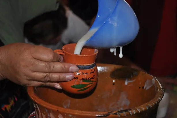 Foto von Mexikanisches Atole mit Zimt und Vanille – fertig angerichtet