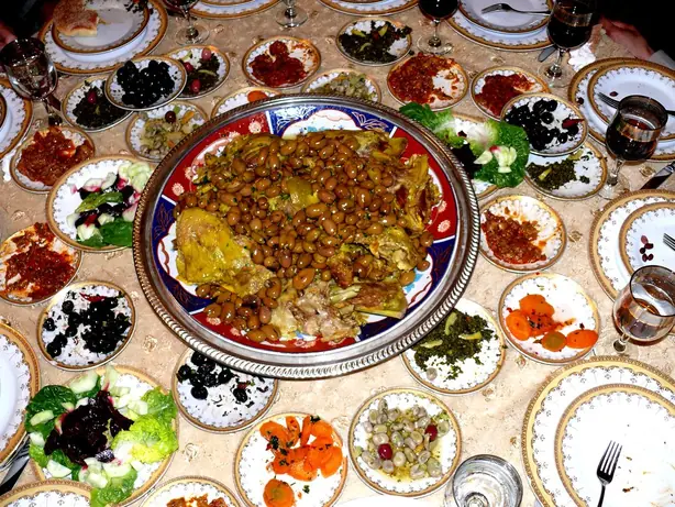 Foto von Nordafrikanischer Couscous Royal – fertig angerichtet