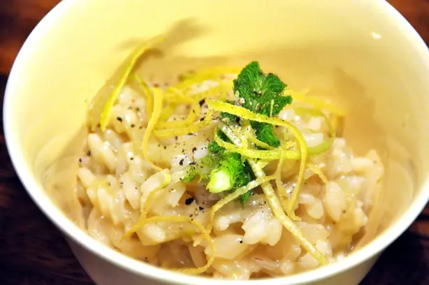 Foto von Klassisches Italienisches Grundrisotto (2) – fertig angerichtet