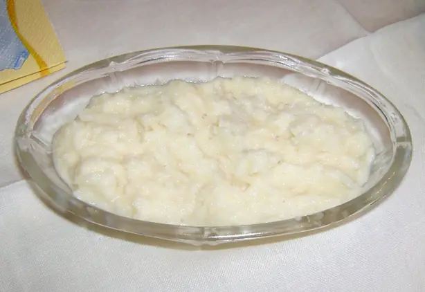 Food 013 white – Foto: Albertyanks  Albert Jankowski  (PUBLIC DOMAIN)