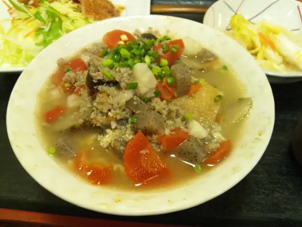 Foto von Traditioneller Weihnachtskarpfen – fertig angerichtet