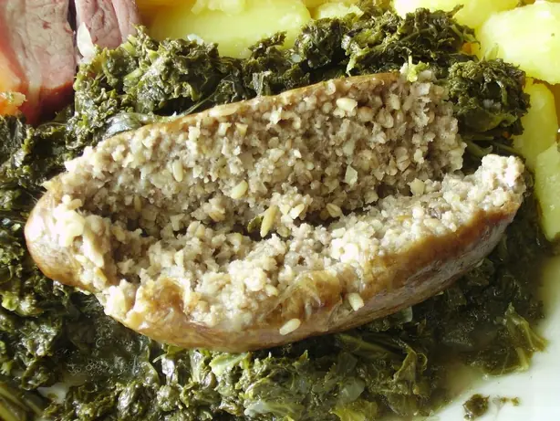 Foto von Norddeutsche Pinkelwurst hausgemacht – fertig angerichtet