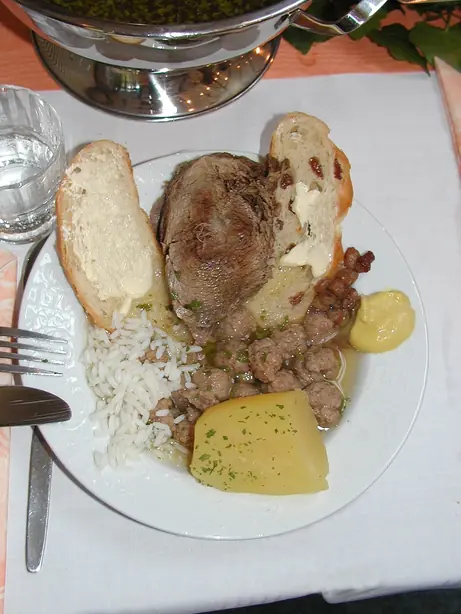 Foto von Hadler Hochzeitssuppe klassisch – fertig angerichtet