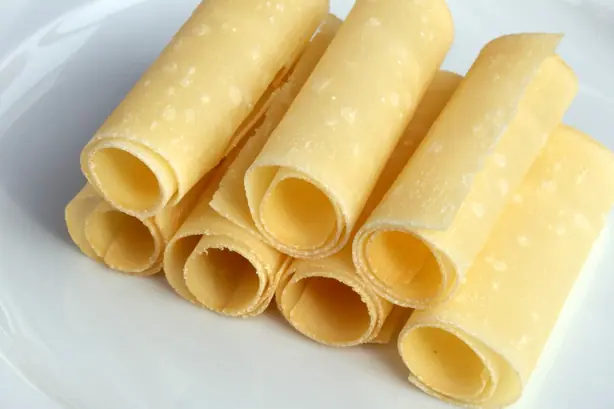 Foto von Berner Hobelkäse AOP – Alpenkäse reifgelegt – fertig angerichtet