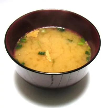 Foto von Japanische Miso-Suppe (2) – fertig angerichtet