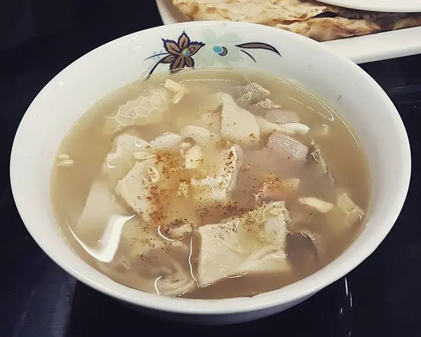 Foto von Südafrikanischer Kuttel-Eintopf Mala Mogodu – fertig angerichtet