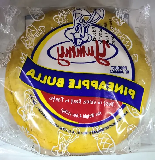 Foto von Jamaikanischer Bulla Cake mit Ingwer – fertig angerichtet