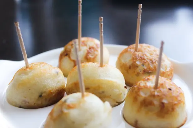 Karandi Appam or Kuzhi Appam – Foto: Rohitvalecha (CC BY-SA 4.0)