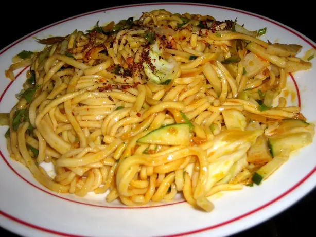 Foto von Laphet Thoke Klassisch – fertig angerichtet