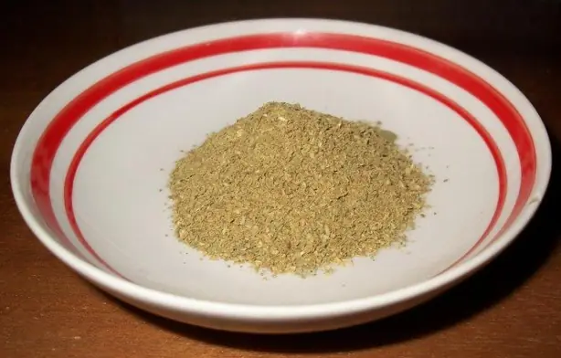 Foto von Georgische Gewürzmischung Chmeli Suneli – fertig angerichtet