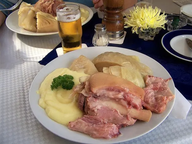 Foto von Thüringer Kombes klassisch – fertig angerichtet