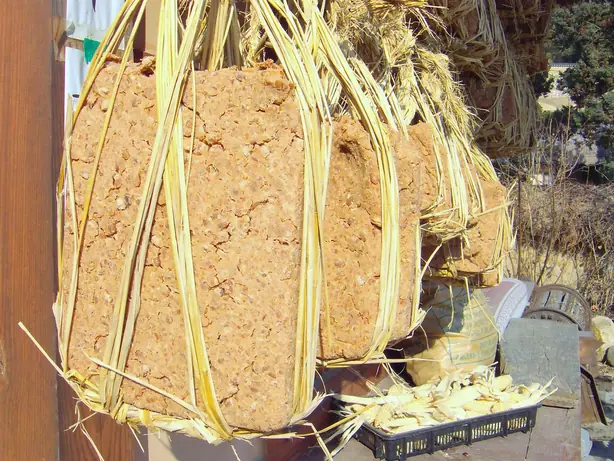 Foto von Koreanisches Doenjang-Jjigae Klassisch (3) – fertig angerichtet