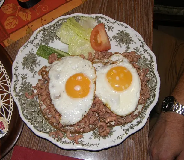 Foto von Nordfriesisches Halligbrot klassisch – fertig angerichtet