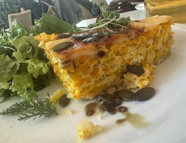 Foto von Klassische Quiche Lorraine (4) – fertig angerichtet