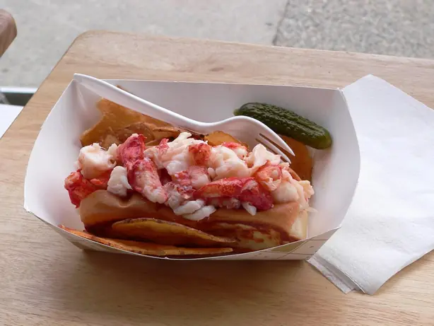 Foto von Kanadisches Weißbrot klassisch – fertig angerichtet