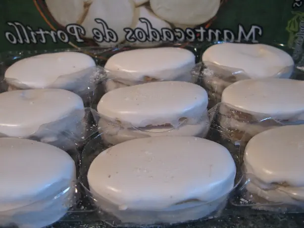 Foto von Spanische Mantecados klassisch – fertig angerichtet