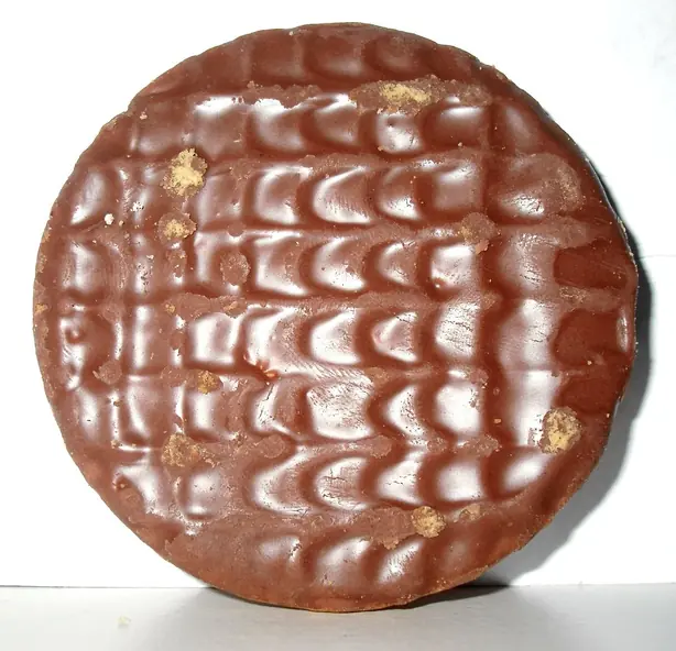 Foto von Klassische Englische Schokokekse – fertig angerichtet