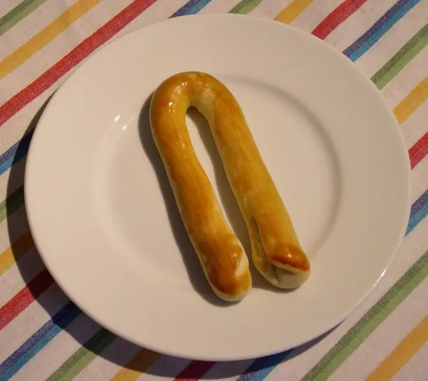 Foto von Schweizer Meitschibei Nussgebäck – fertig angerichtet