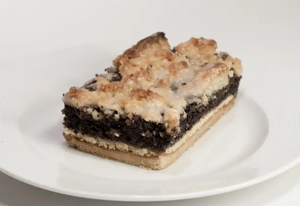Foto von Schlesischer Mohnkuchen vom Blech – fertig angerichtet