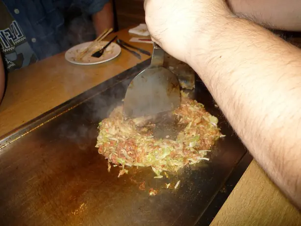 Foto von Tokio Monjayaki klassisch – fertig angerichtet