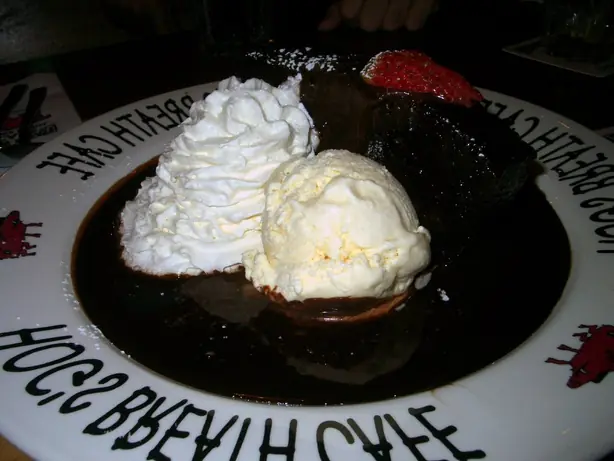 Foto von Mississippi Mud Pie klassisch – fertig angerichtet