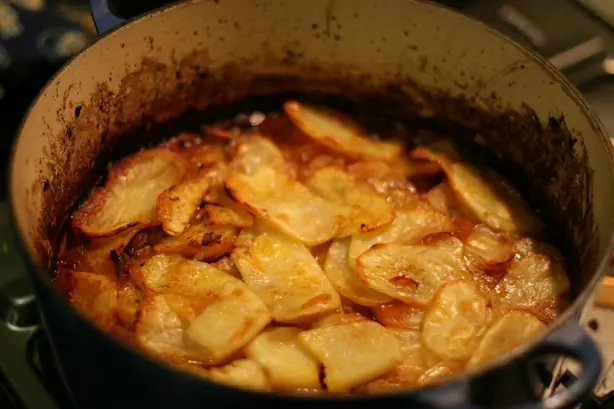 Foto von Französisches Lammragout Navarin – fertig angerichtet