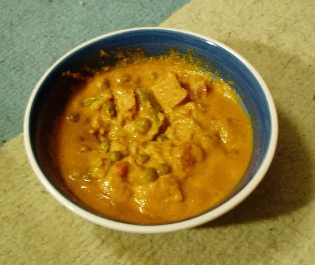 Navratan Korma – Foto: User:Augustgrahl (PUBLIC DOMAIN)