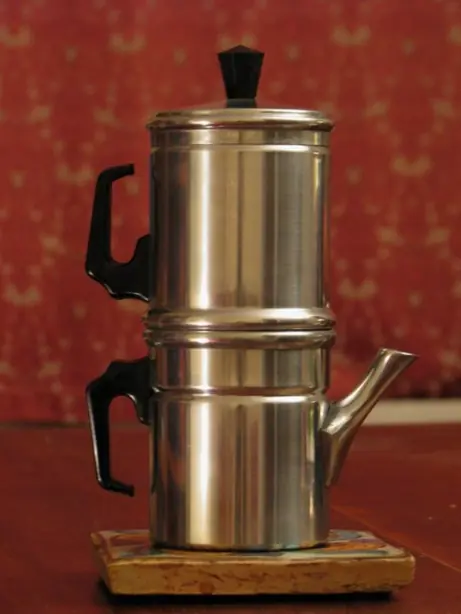 Foto von Neapolitanischer Caffè Cuccumella – fertig angerichtet