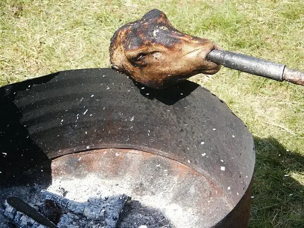 Foto von Norwegischer Schafskopf Smalahove – fertig angerichtet