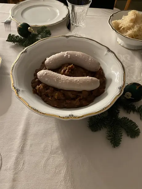 Foto von Schlesische Lebkuchensauce Christtunke – fertig angerichtet