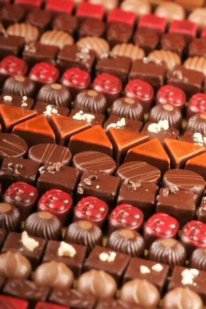 Foto von Belgische Pralinen mit Praliné-Füllung – fertig angerichtet