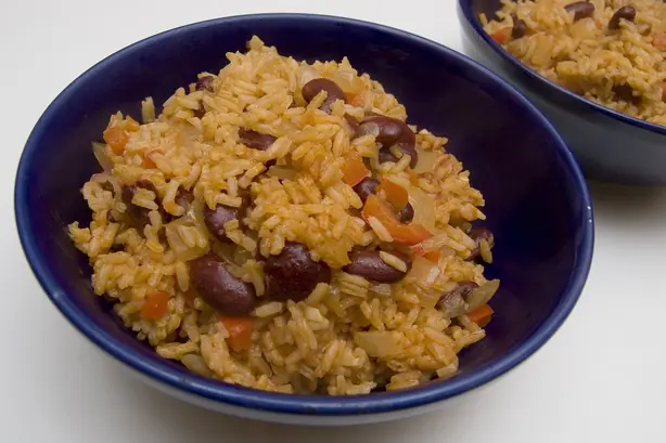 Foto von New Orleans Red Beans & Rice Klassisch (2) – fertig angerichtet